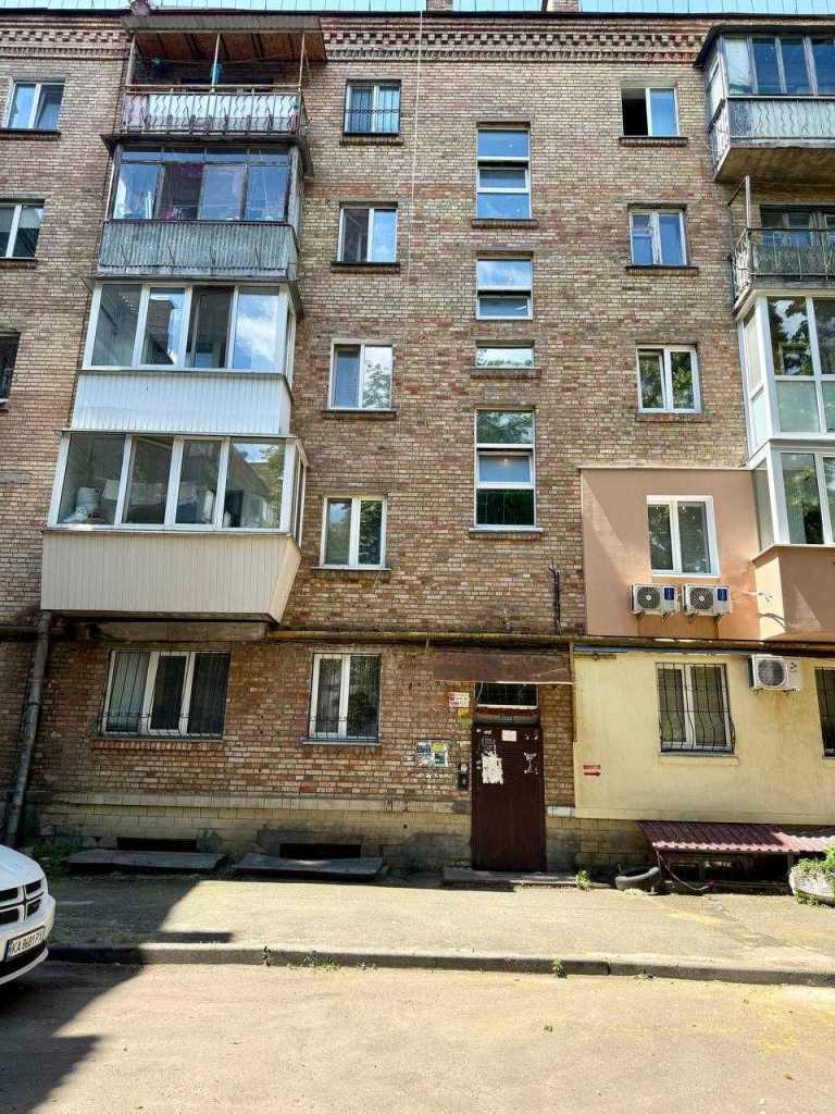Продажа 1-комнатной квартиры 30.7 м², Берестейский, 98