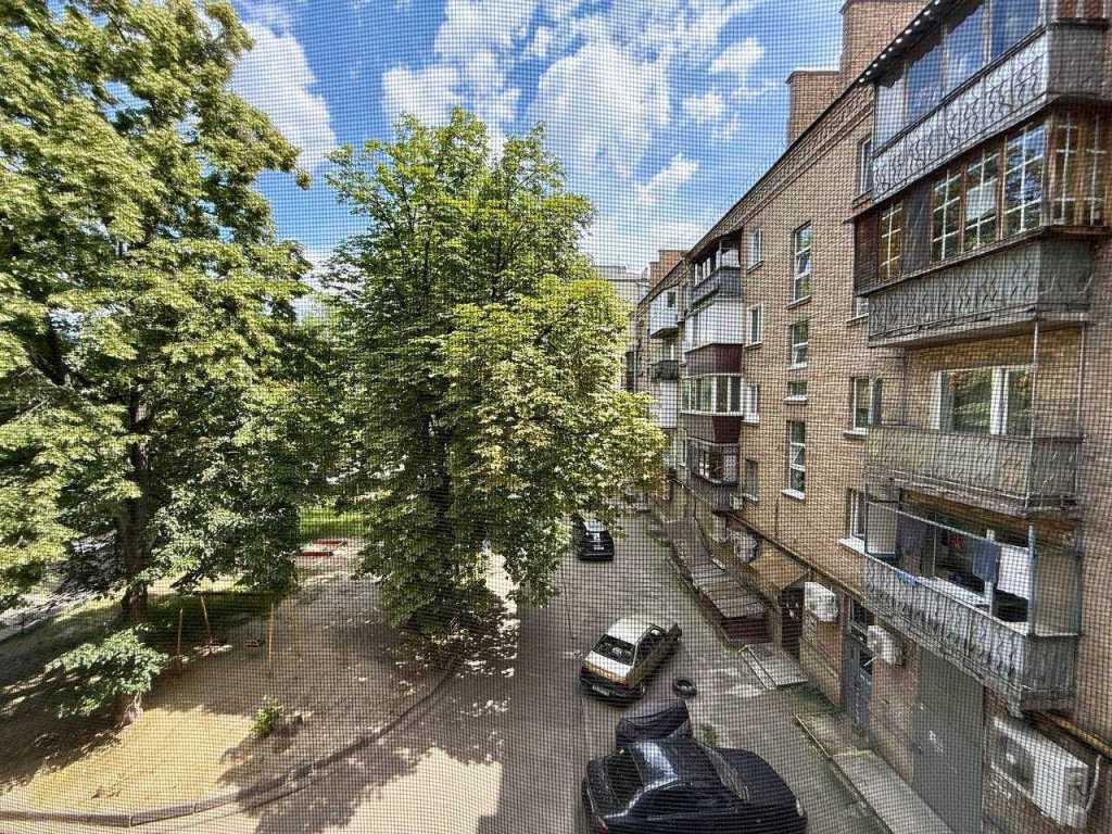 Продажа 1-комнатной квартиры 30.7 м², Берестейский, 98