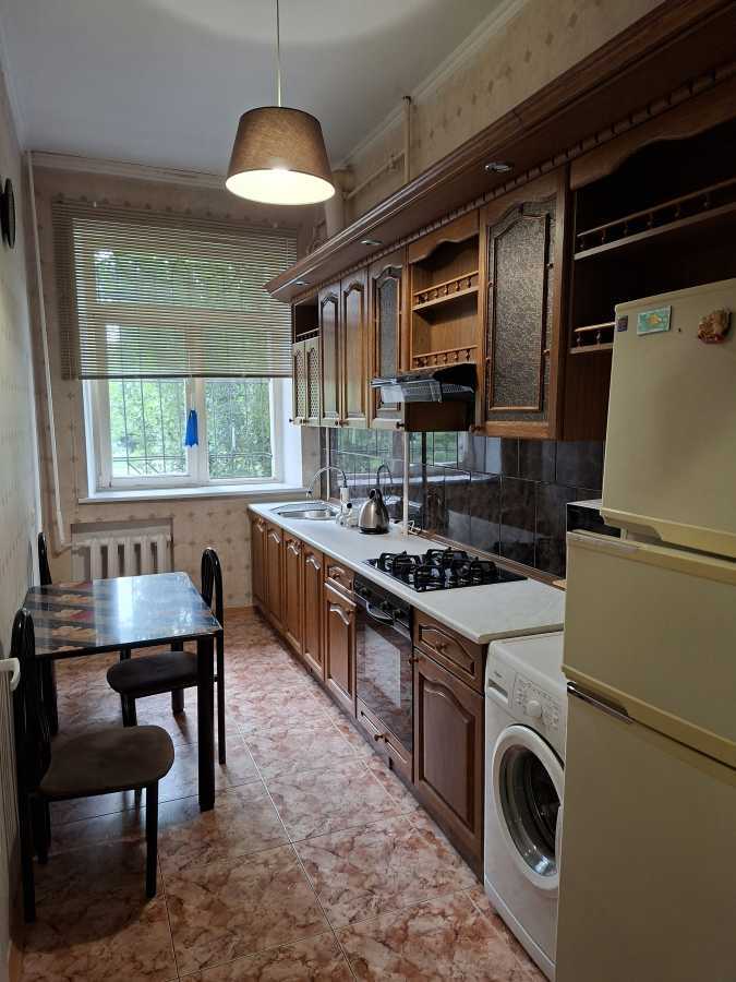 Оренда 2-кімнатної квартири 53 м², Гарматна вул., 18