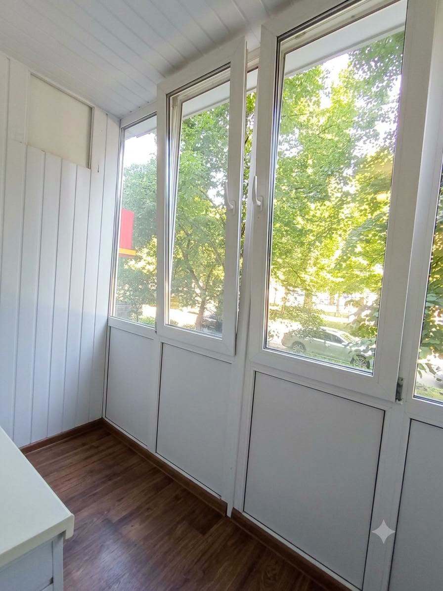 Продаж 2-кімнатної квартири 44.3 м², Михайла Грушевського бул., 4