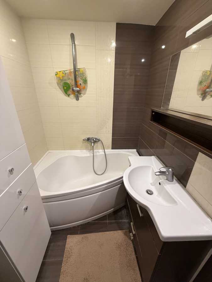 Продаж 3-кімнатної квартири 61 м², Шевченка вул., 7