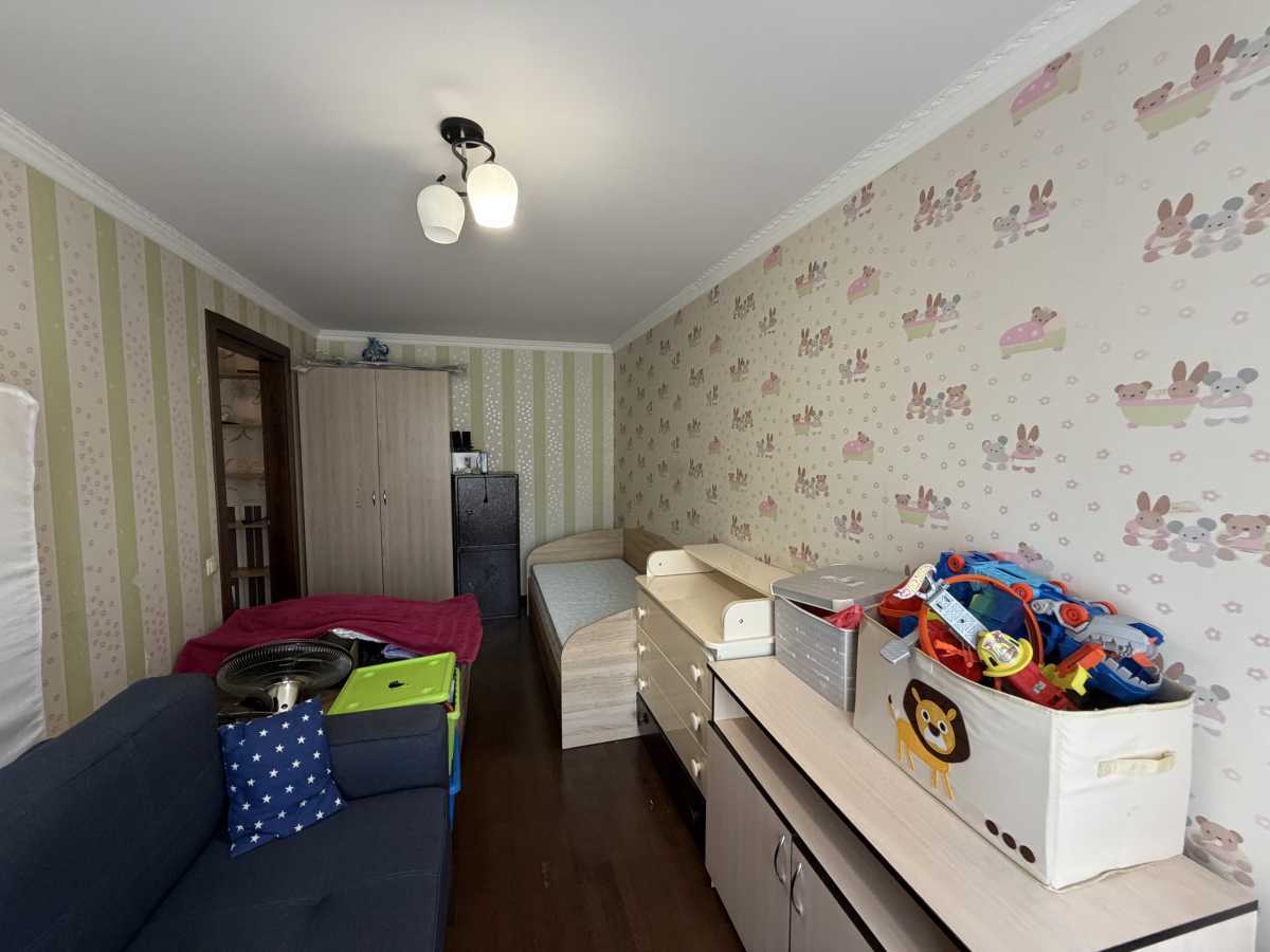 Продаж 3-кімнатної квартири 61 м², Шевченка вул., 7