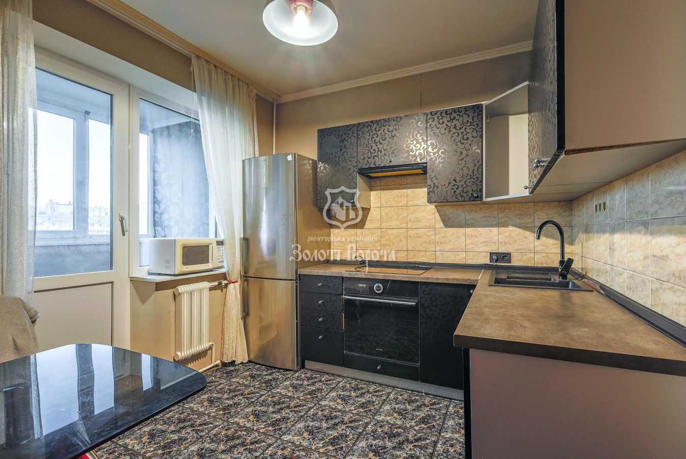 Продажа 3-комнатной квартиры 81.6 м², Анны Ахматовой ул., 15