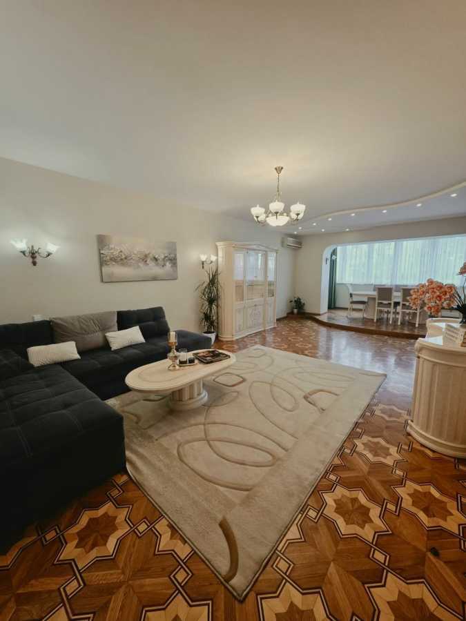 Продажа 4-комнатной квартиры 170 м², Тургенєвська, 45-49