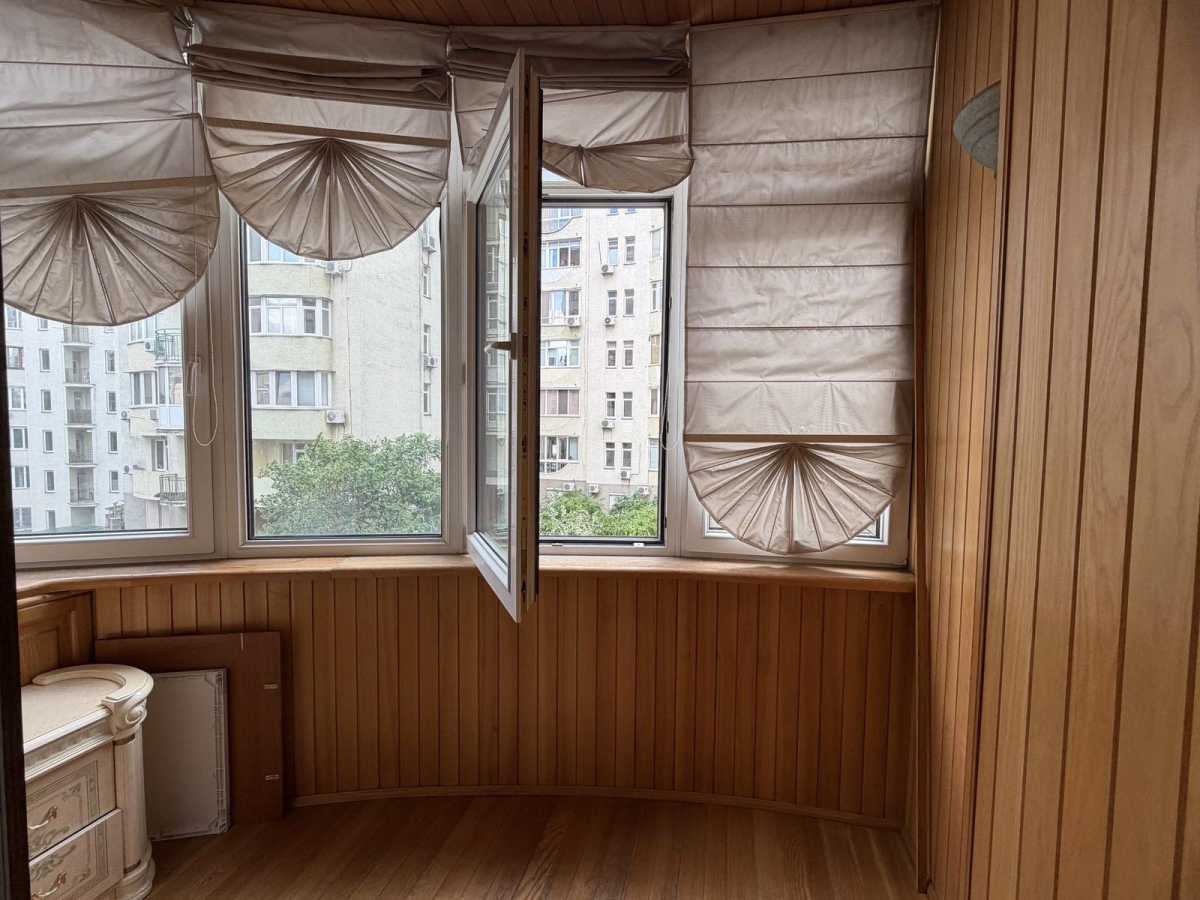 Продажа 4-комнатной квартиры 170 м², Тургенєвська, 45-49