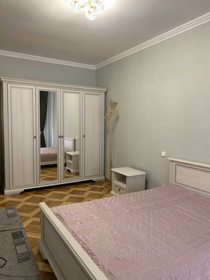 Продажа 4-комнатной квартиры 170 м², Тургенєвська, 45-49