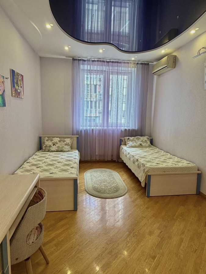 Продажа 4-комнатной квартиры 170 м², Тургенєвська, 45-49
