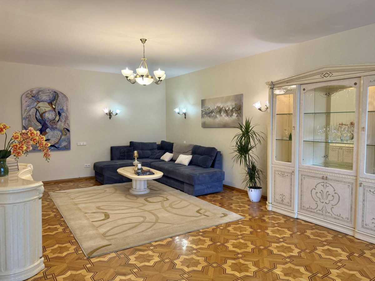 Аренда 4-комнатной квартиры 170 м², Тургенєвська, 45-49