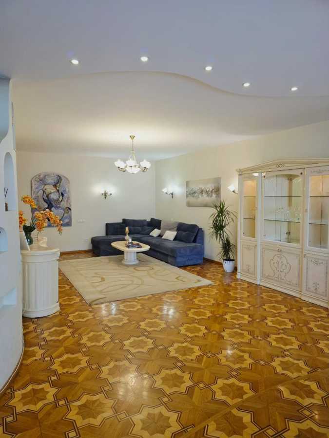 Аренда 4-комнатной квартиры 170 м², Тургенєвська, 45-49