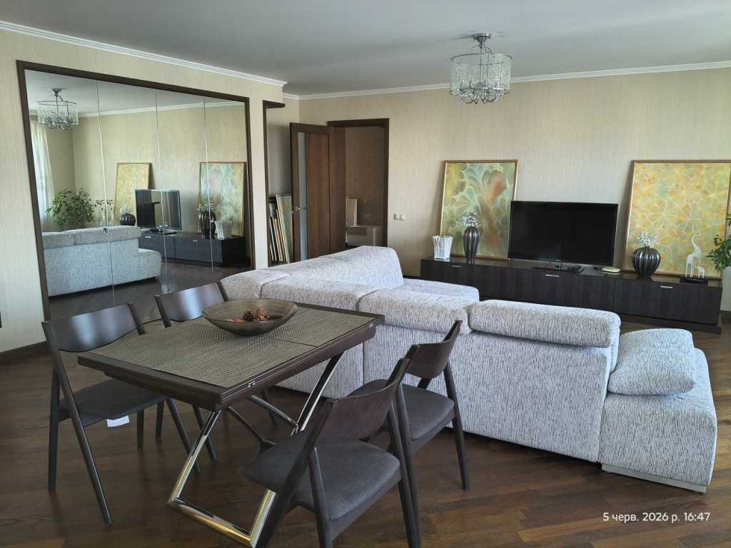 Аренда 2-комнатной квартиры 80 м², Маршала Тимошенко ул., 13А