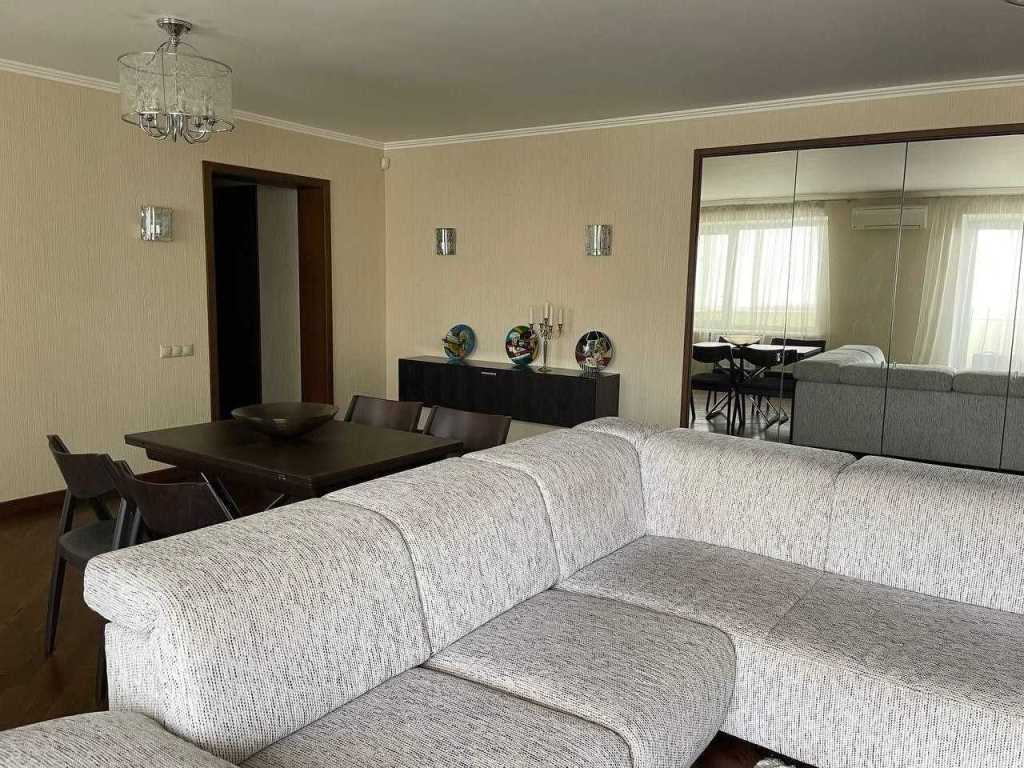 Аренда 2-комнатной квартиры 80 м², Маршала Тимошенко ул., 13А