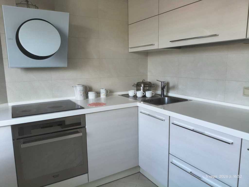 Аренда 2-комнатной квартиры 80 м², Маршала Тимошенко ул., 13А