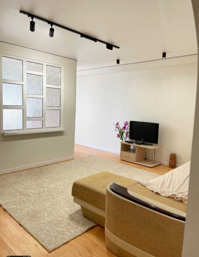 Аренда 1-комнатной квартиры 53 м², Грушевского ул., 7