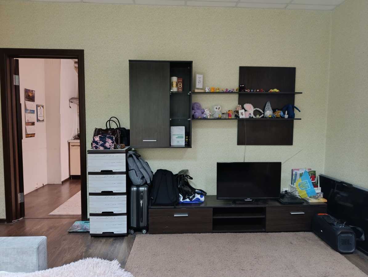 Продаж 1-кімнатної квартири 46 м², Київський Шлях вул., 1д