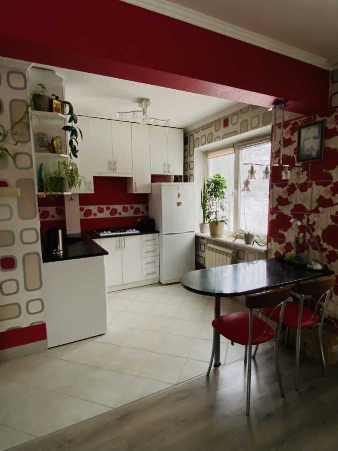 Продажа 1-комнатной квартиры 32 м², Николая Карпенко ул., 17
