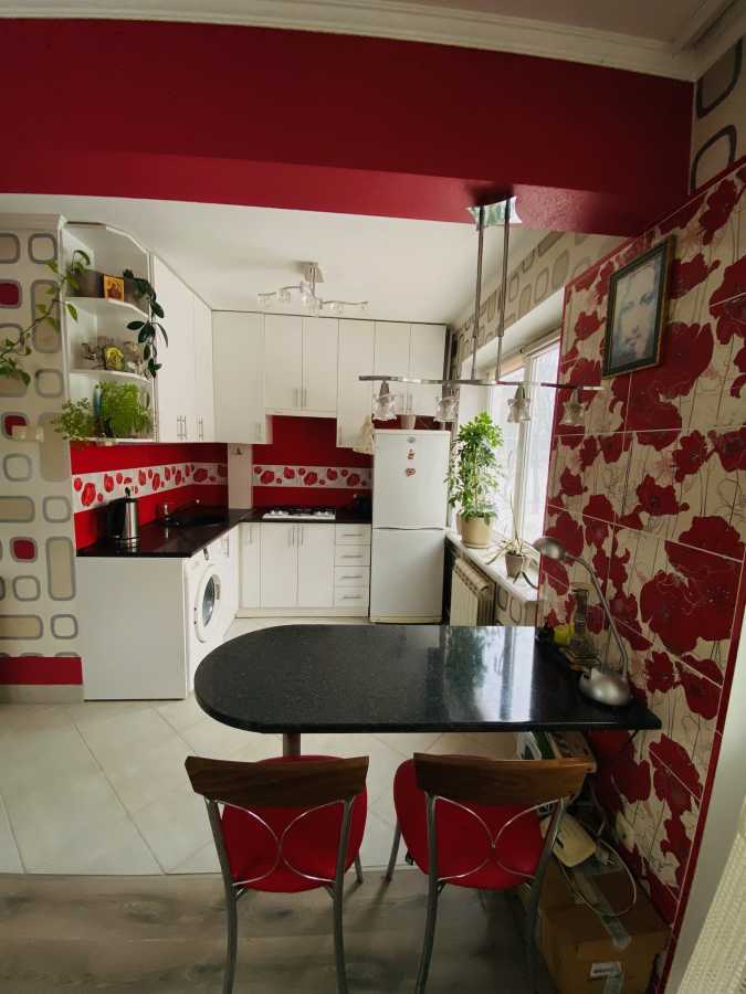 Продажа 1-комнатной квартиры 32 м², Николая Карпенко ул., 17