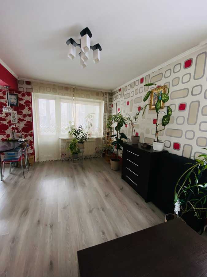 Продажа 1-комнатной квартиры 32 м², Николая Карпенко ул., 17
