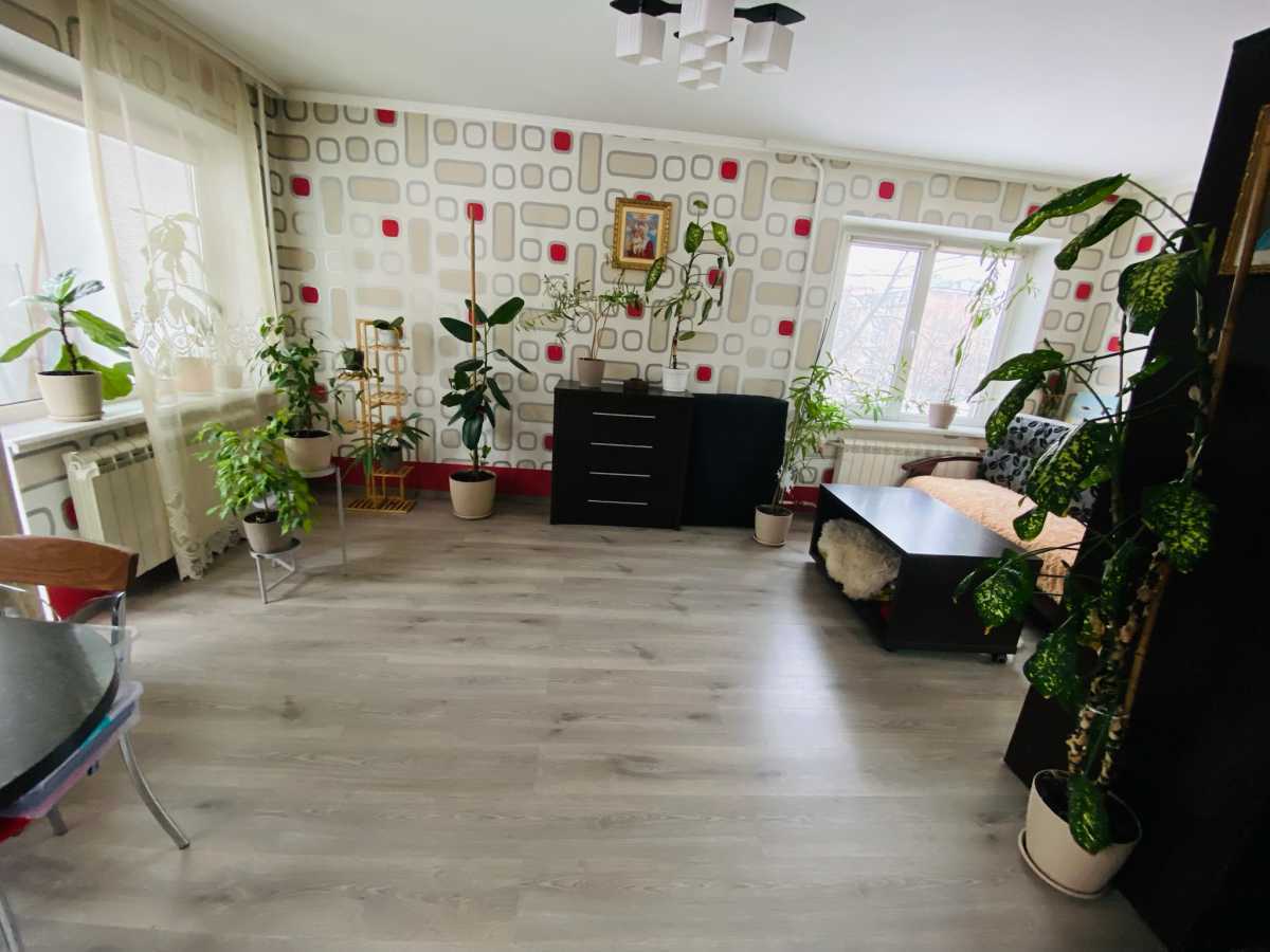 Продажа 1-комнатной квартиры 32 м², Николая Карпенко ул., 17