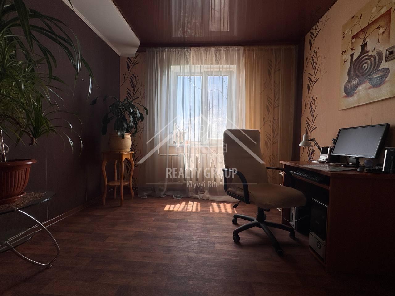 Продажа 4-комнатной квартиры 84.6 м², Павла Глазового ул.