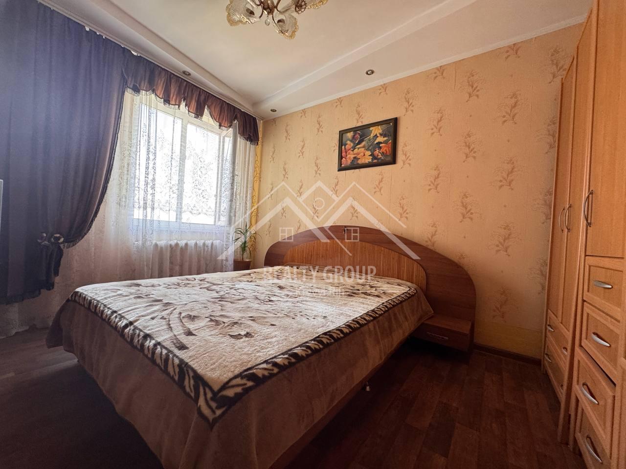 Продажа 4-комнатной квартиры 84.6 м², Павла Глазового ул.