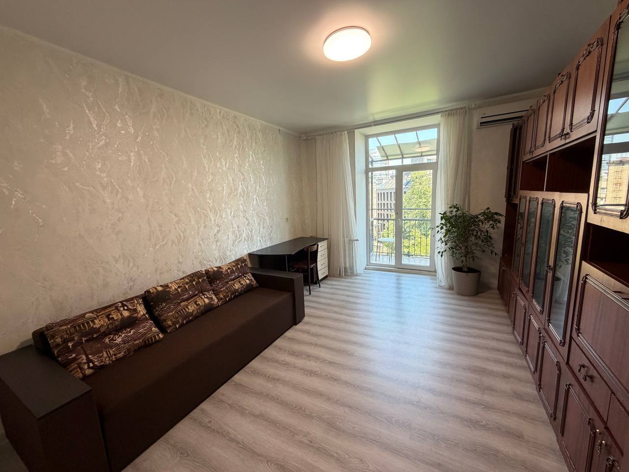 Аренда 2-комнатной квартиры 62 м², Дмитрия Яворницкого просп., 46