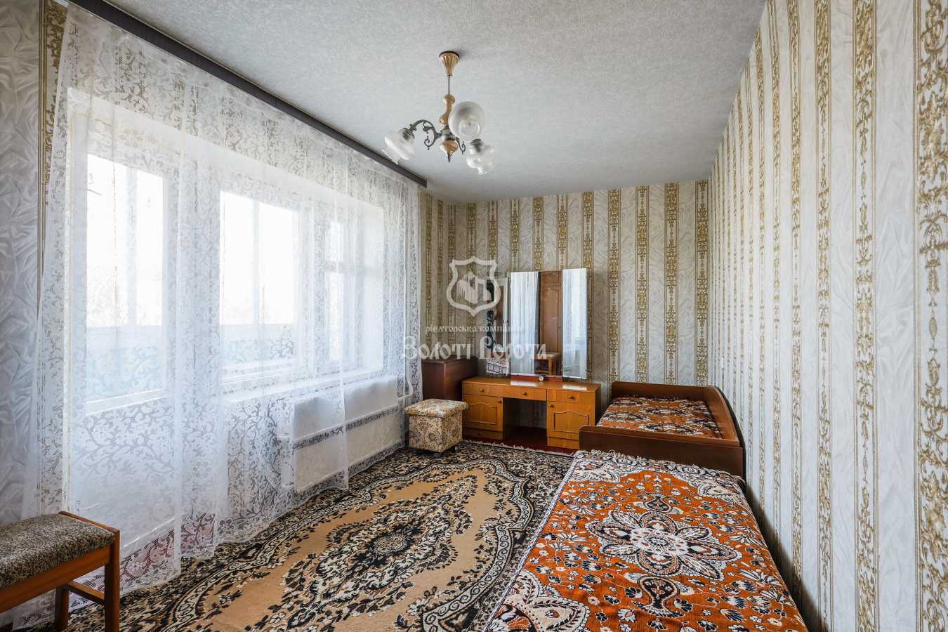 Продаж 2-кімнатної квартири 50.2 м², Сосницька вул., 10