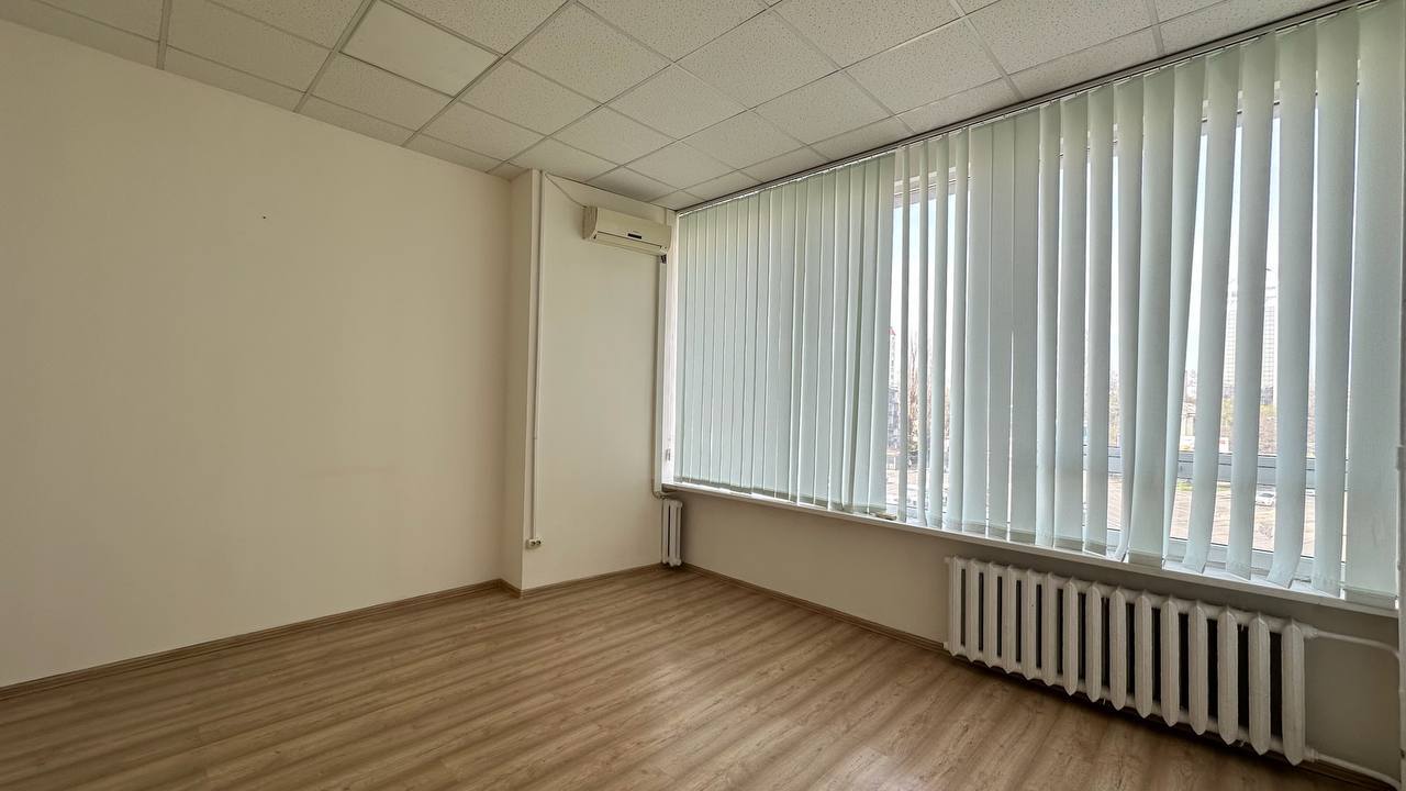 Оренда офісу 5000 м², Гагарина просп., 25
