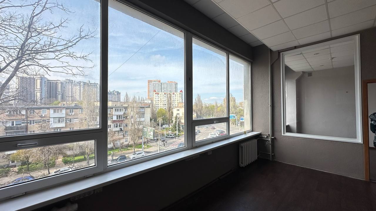 Оренда офісу 5000 м², Гагарина просп., 25