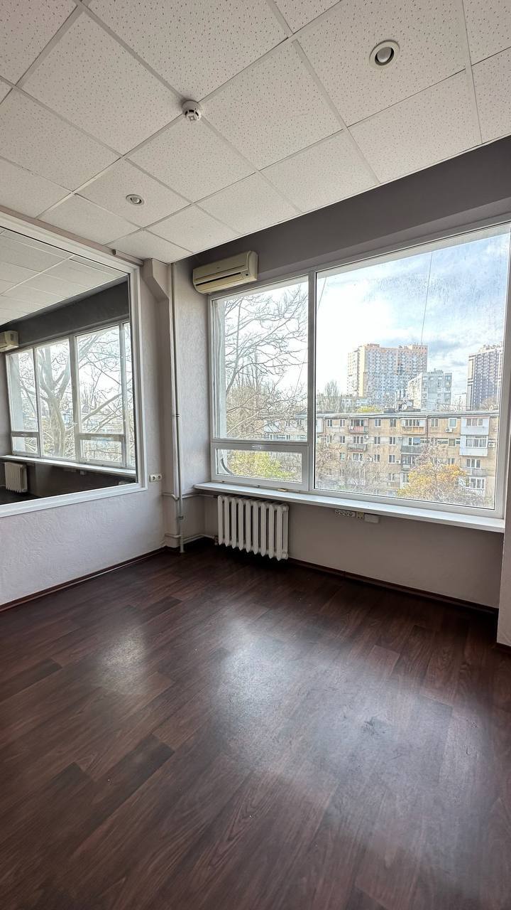 Оренда офісу 5000 м², Гагарина просп., 25