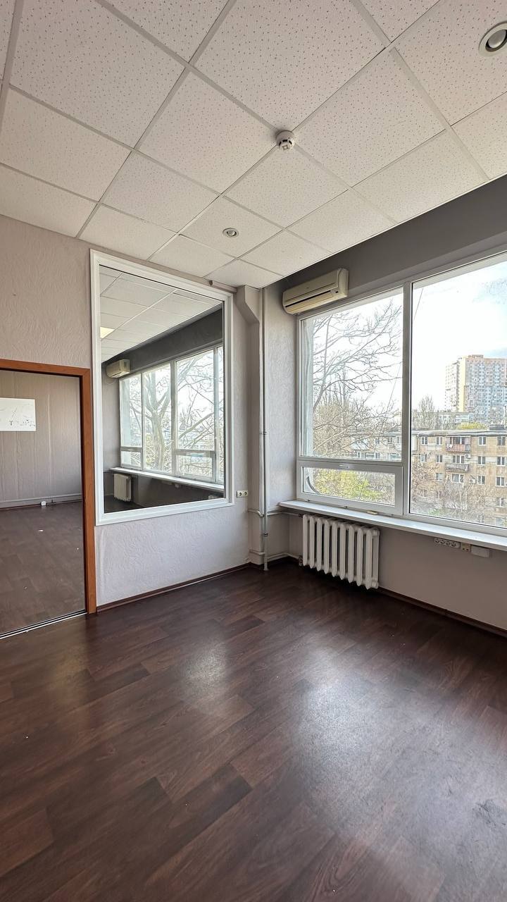 Оренда офісу 5000 м², Гагарина просп., 25