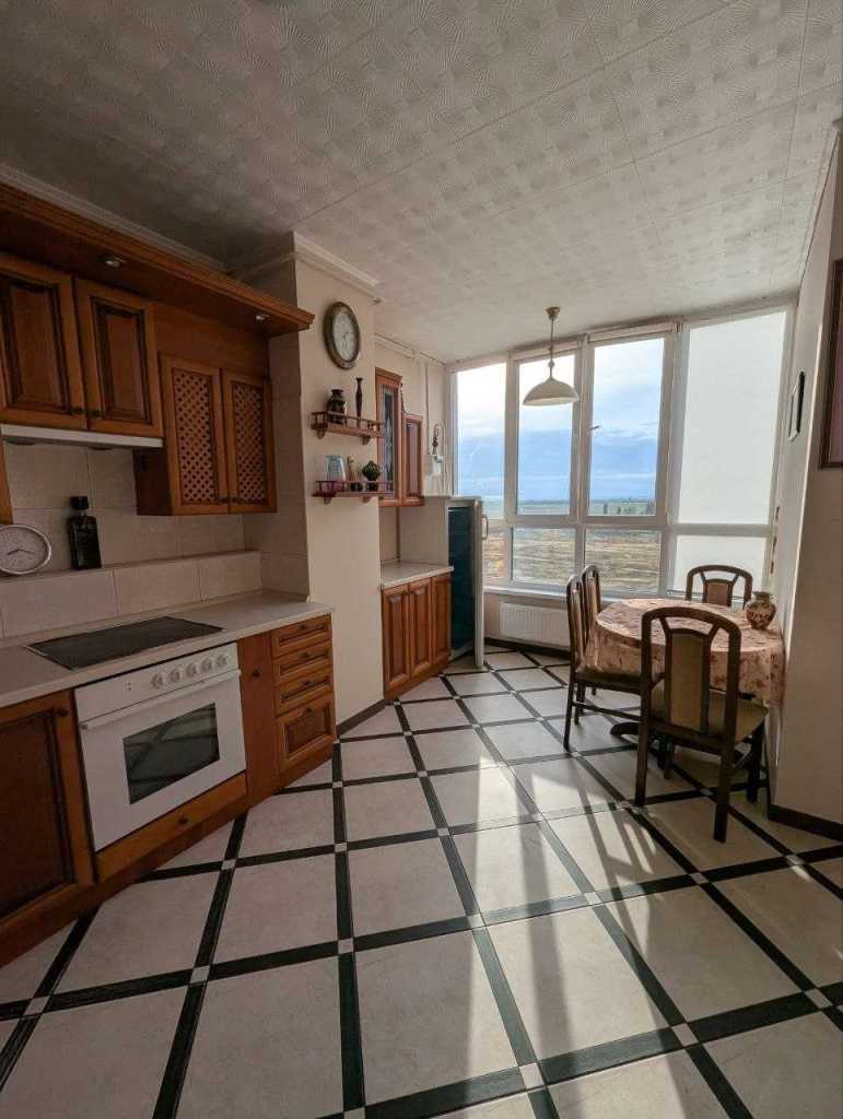 Продажа 5-комнатной квартиры 102 м², Мира ул., 9