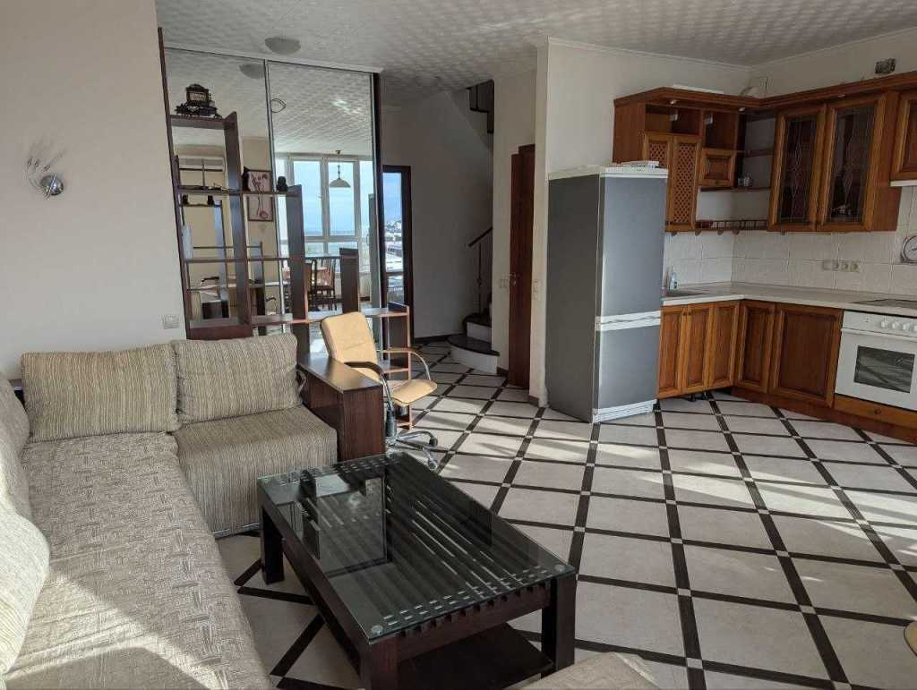 Продажа 5-комнатной квартиры 102 м², Мира ул., 9