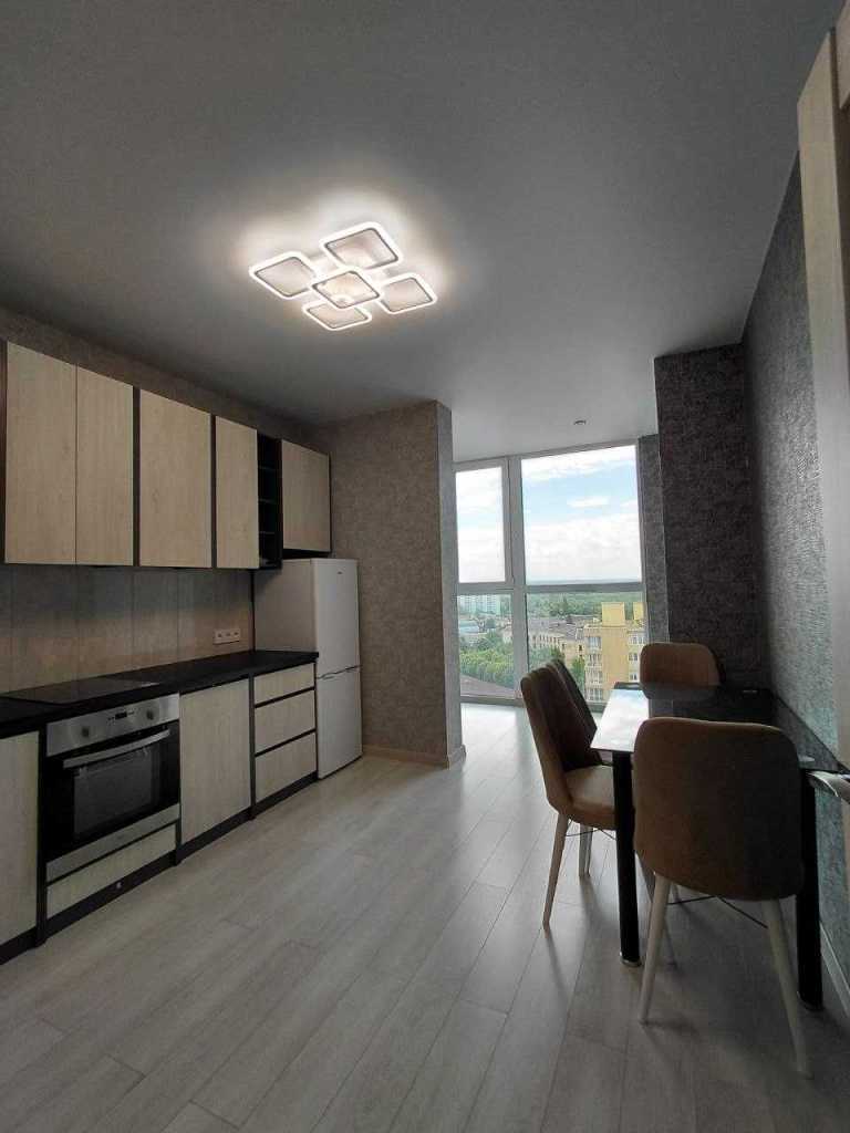 Продажа 1-комнатной квартиры 44 м², Ровенская ул., 4