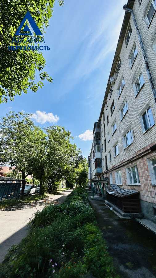 Продажа 3-комнатной квартиры 60 м², Коперника ул., 66А