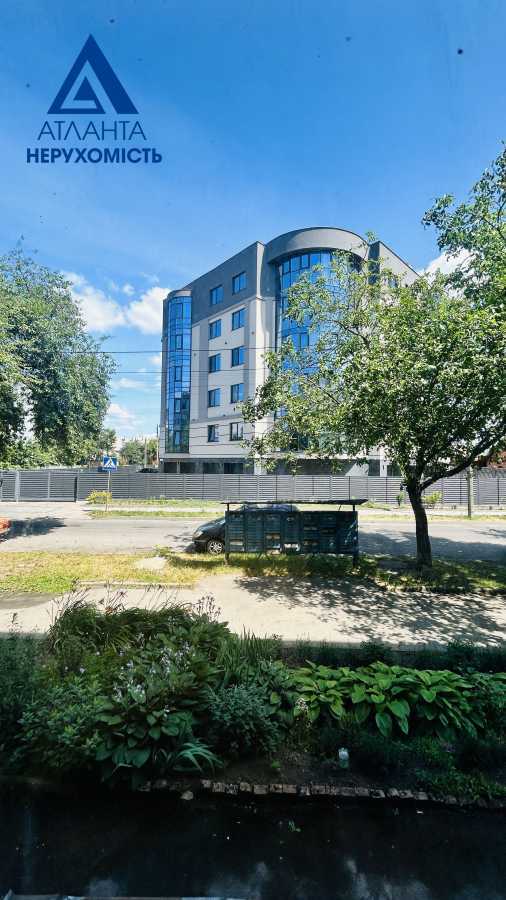 Продажа 3-комнатной квартиры 60 м², Коперника ул., 66А