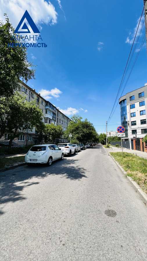Продажа 3-комнатной квартиры 60 м², Коперника ул., 66А