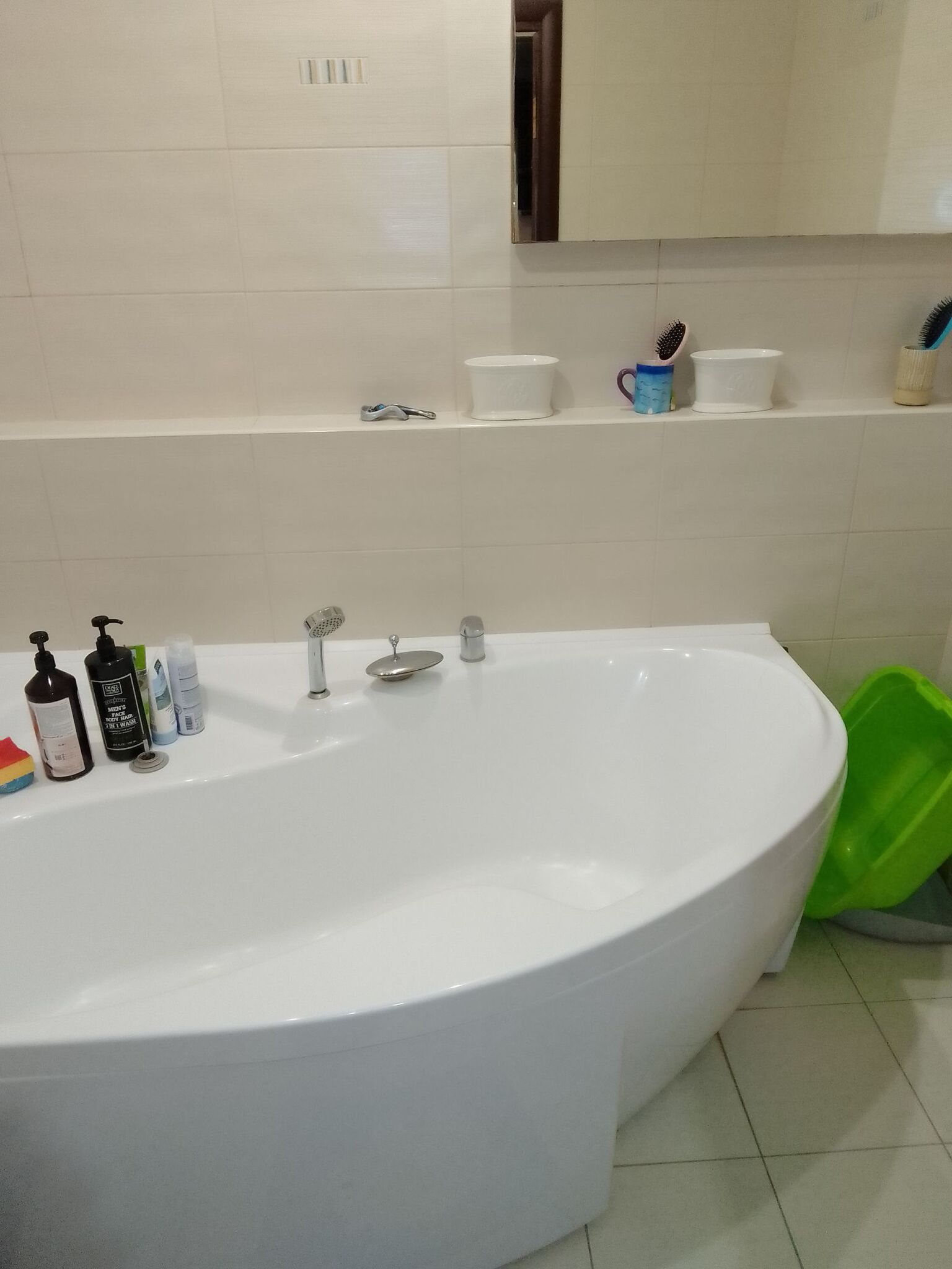 Аренда 3-комнатной квартиры 94 м², Драгоманова ул., 1К