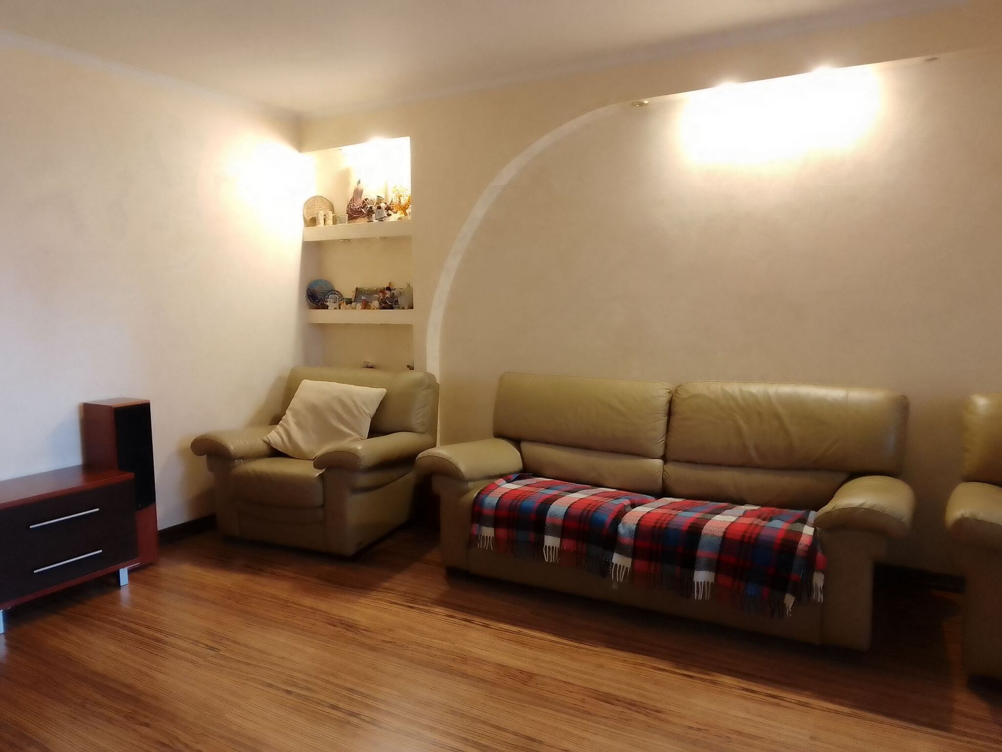 Аренда 3-комнатной квартиры 94 м², Драгоманова ул., 1К