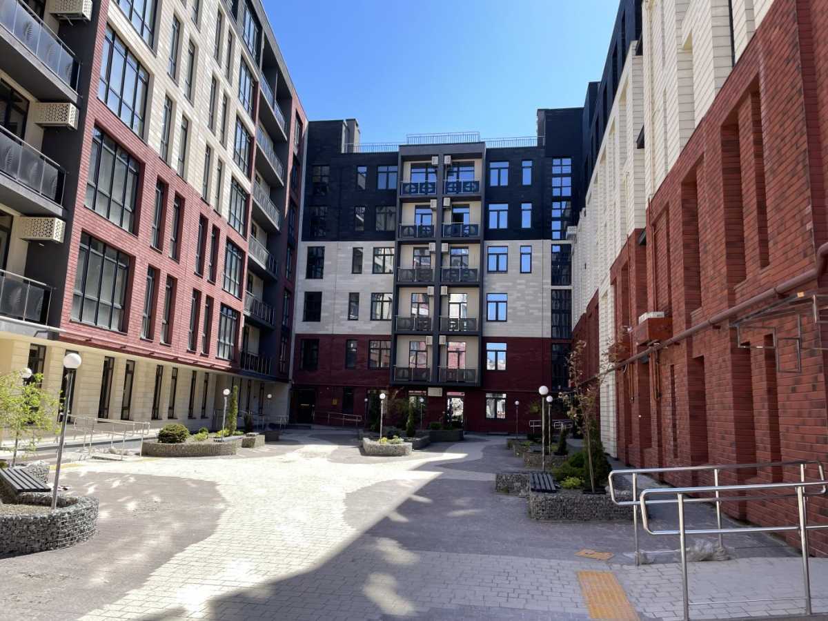 Продажа 3-комнатной квартиры 157 м², Генерала Чупрынки ул.