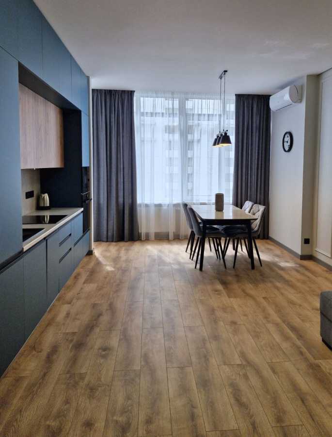 Аренда 2-комнатной квартиры 61.1 м², Евгения Коновальца ул., 44А