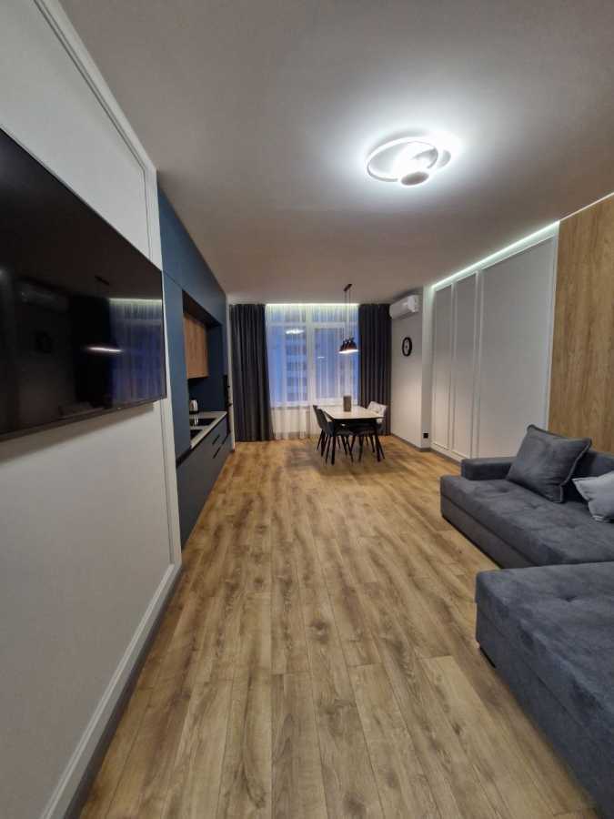 Аренда 2-комнатной квартиры 61.1 м², Евгения Коновальца ул., 44А