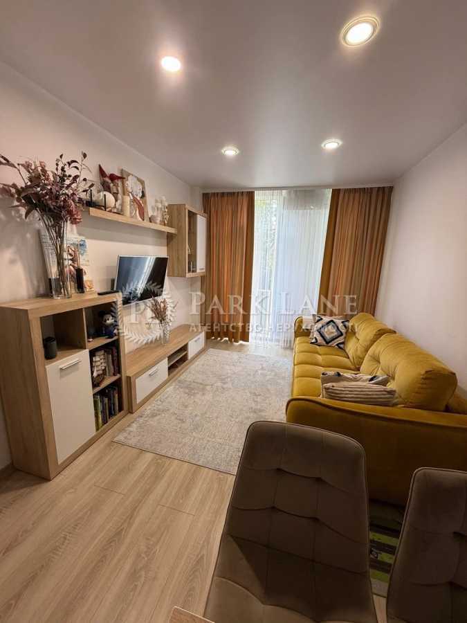 Продажа 1-комнатной квартиры 42 м², Регенераторная ул., 4к16
