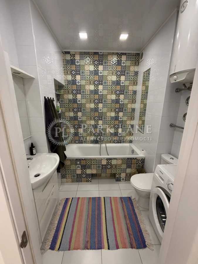 Продажа 1-комнатной квартиры 42 м², Регенераторная ул., 4к16