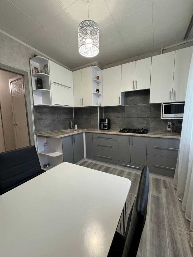 Продаж 1-кімнатної квартири 35 м², Водопійна вул., 19