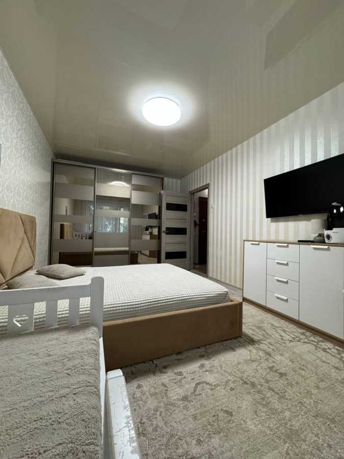 Продаж 1-кімнатної квартири 35 м², Водопійна вул., 19
