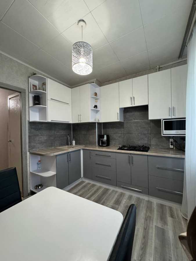 Продаж 1-кімнатної квартири 35 м², Водопійна вул., 19