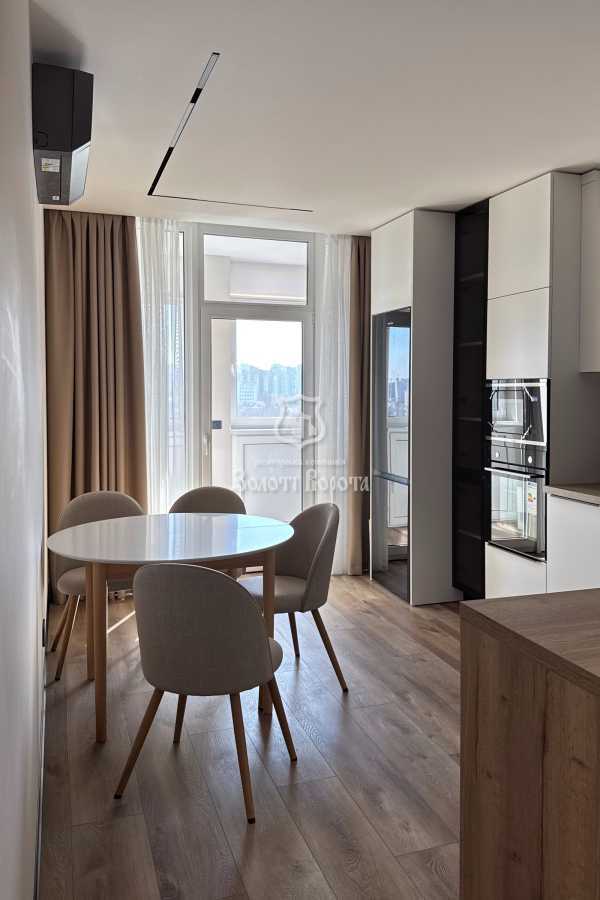 Продажа 1-комнатной квартиры 53 м², Берестейський, 11к3