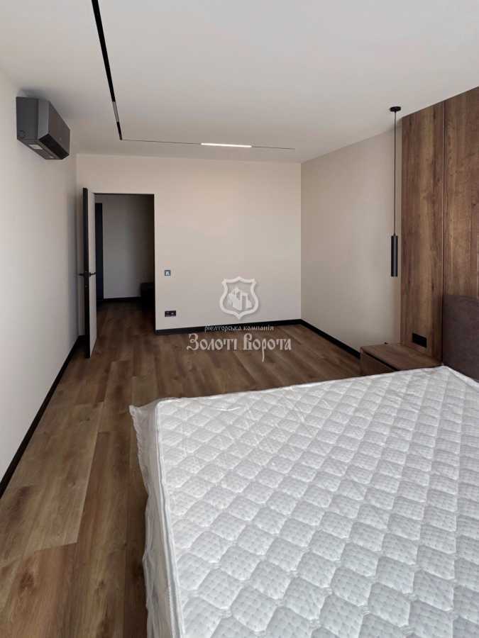 Продажа 1-комнатной квартиры 53 м², Берестейський, 11к3