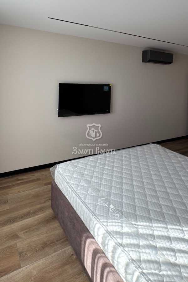 Продажа 1-комнатной квартиры 53 м², Берестейський, 11к3