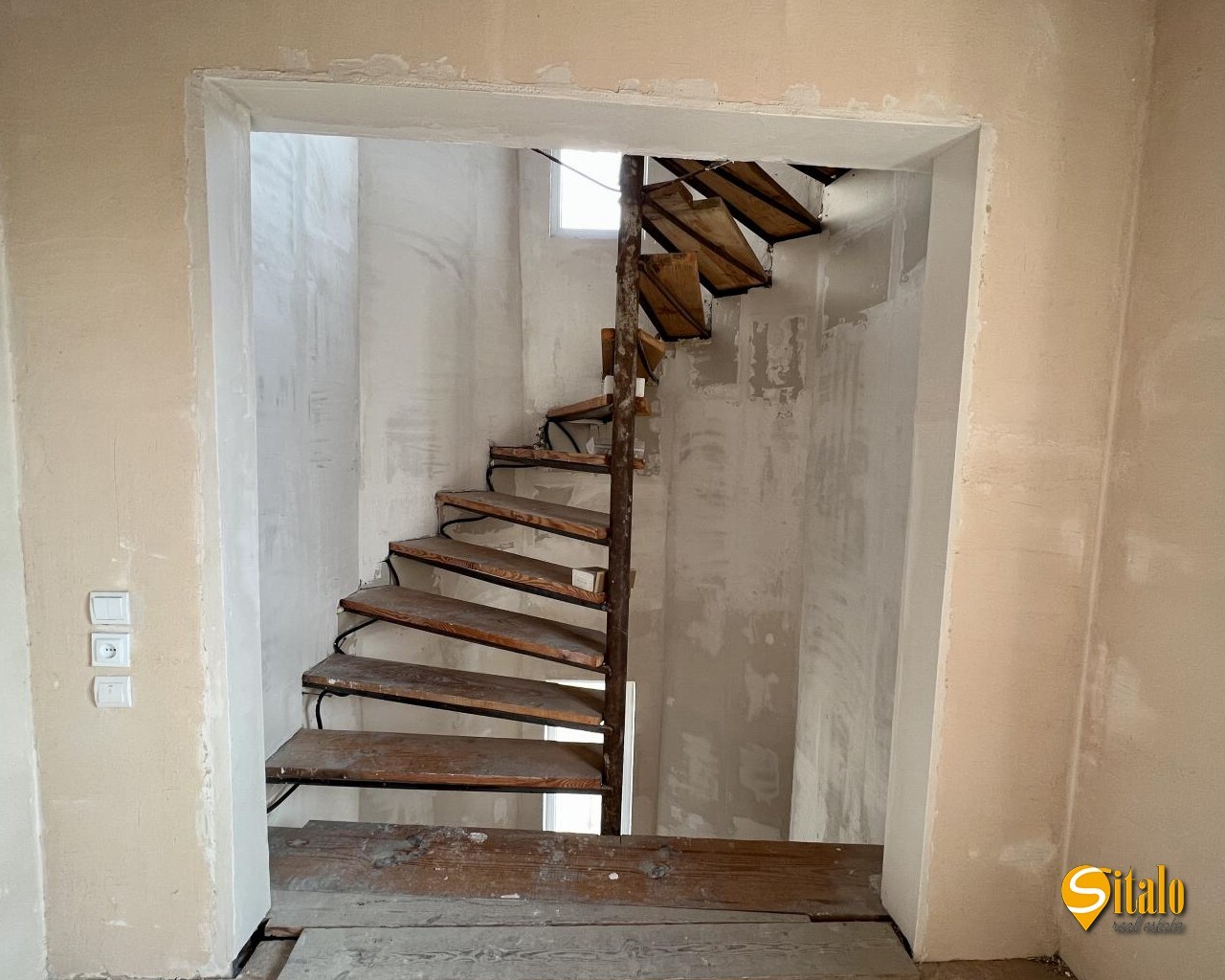Продажа дома 150 м², 1-я Озерная ул.